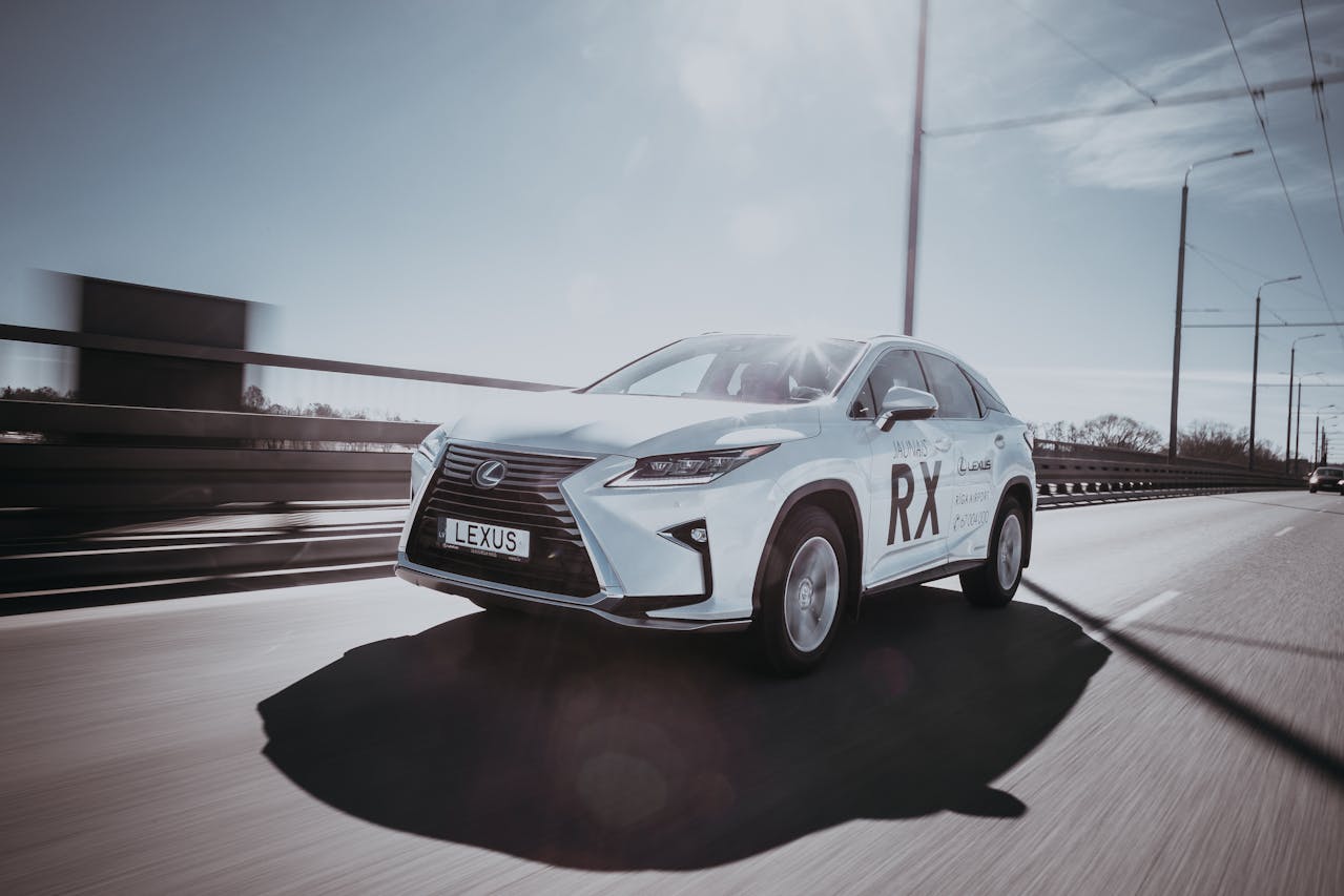 Pneumatyczne zawieszenie Lexus LS – co się psuje, jak naprawić i czy regeneracja to naprawdę dobra decyzja?